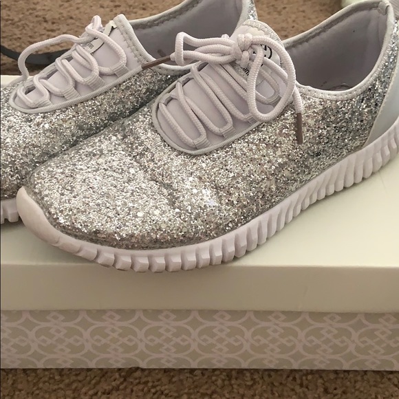 daisy fuentes tennis shoes